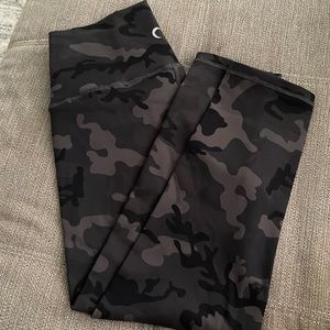 Zyia crop camo leggings